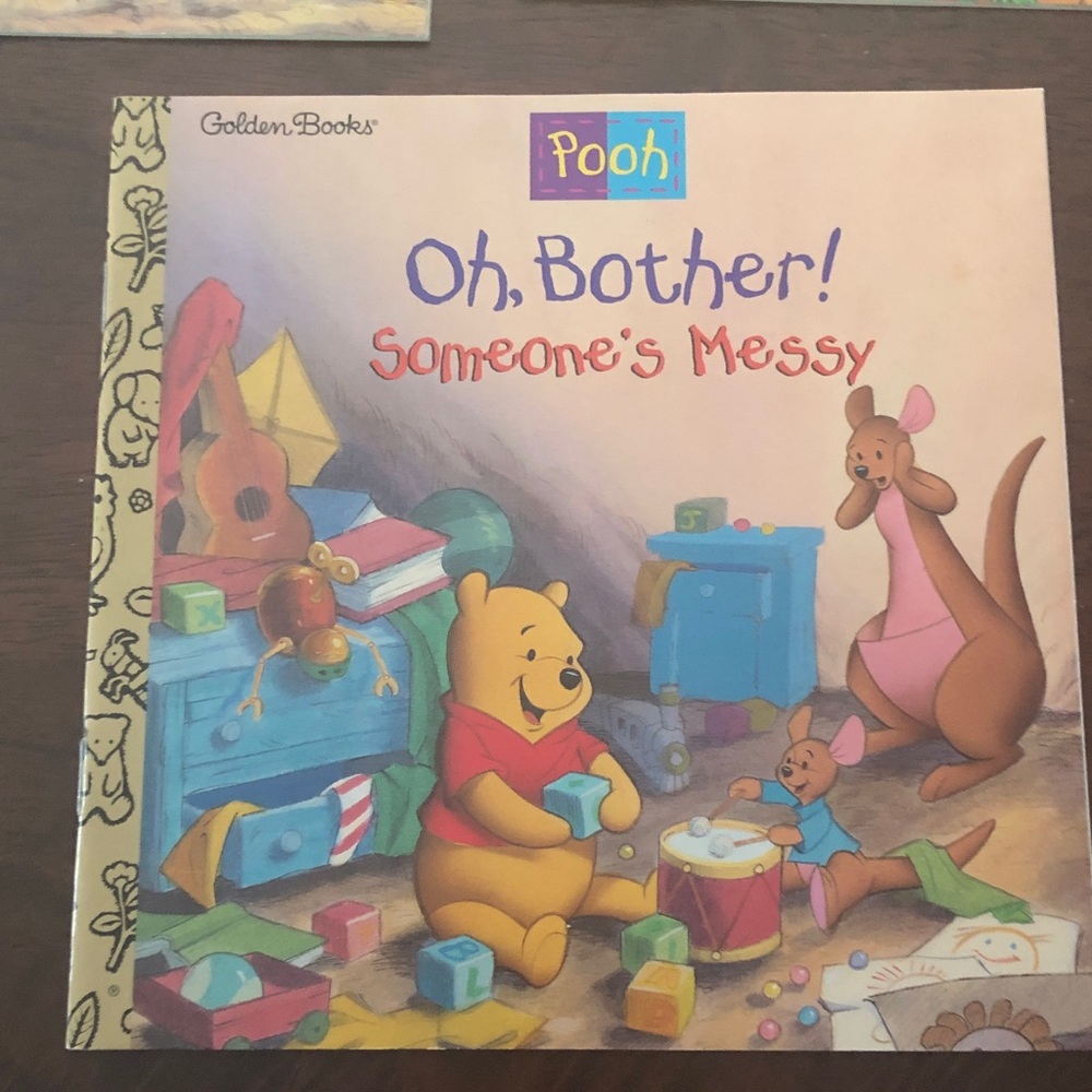 🏋️♂️ Winnie the Pooh Oh, Bother! Book Collection - Picture 10 of 11